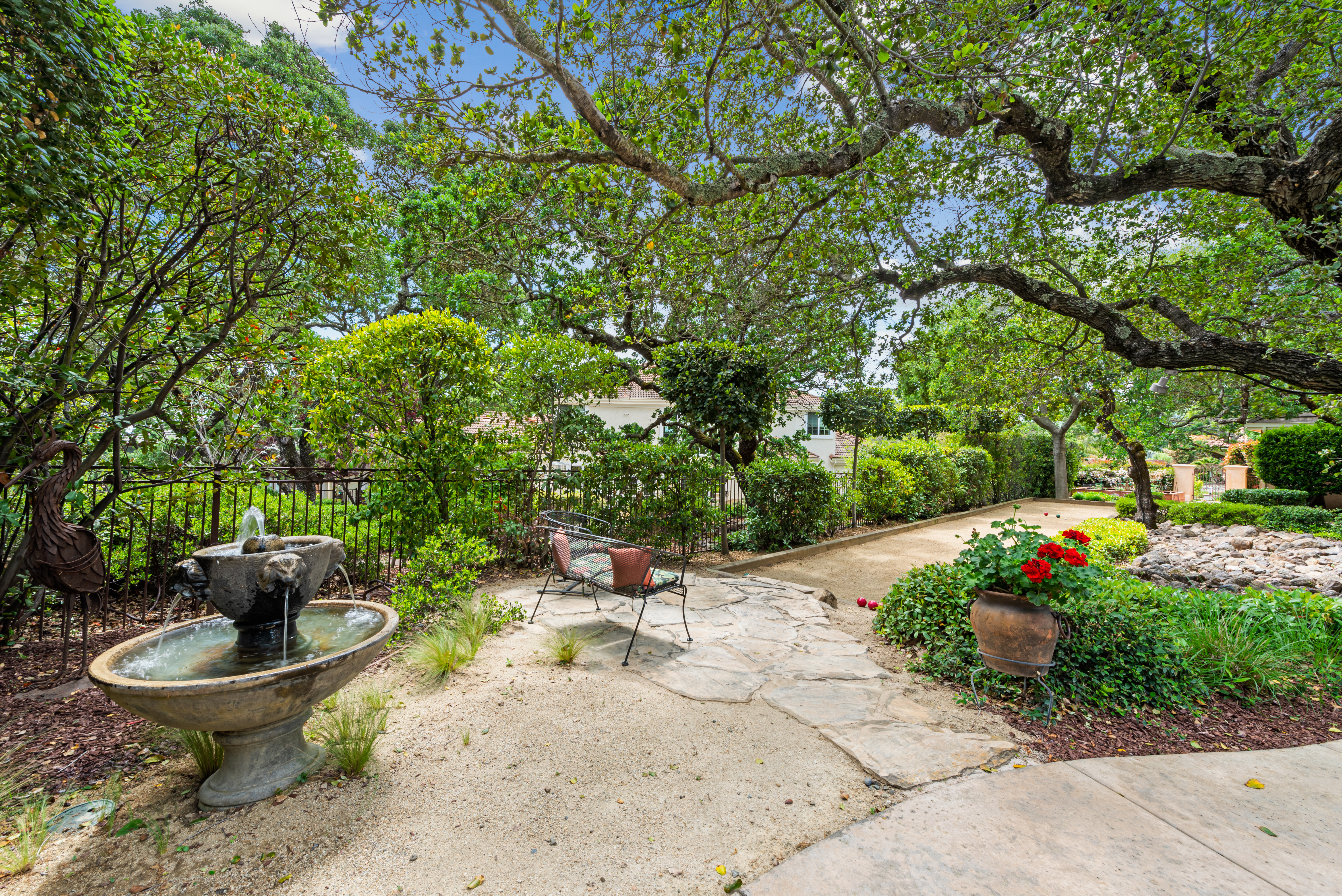  Stunning Home in the Eastridge Gated Subdivision - 物件實景