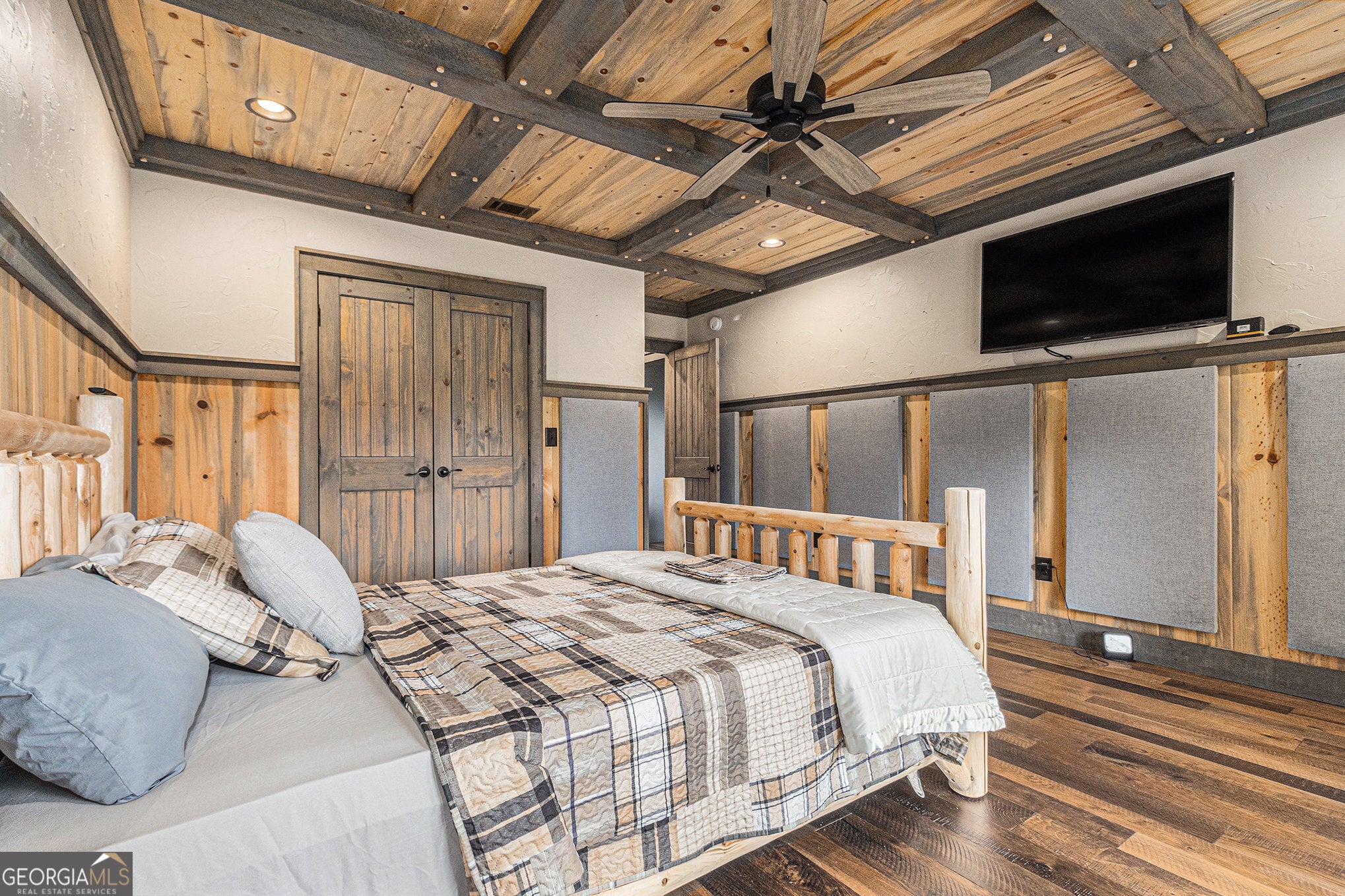 Ellijay, Georgia, 30540, United States, 5 Bedrooms Bedrooms, ,5 BathroomsBathrooms,Residential,For Sale,1952564