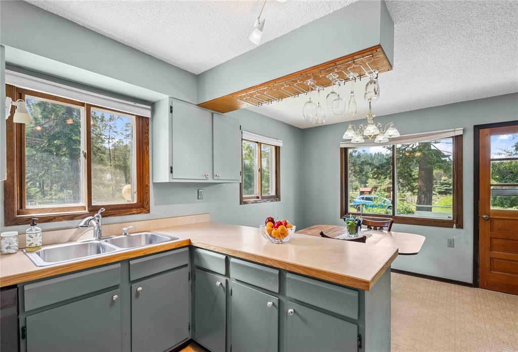 Whitefish, Montana, 59937, United States, 6 Bedrooms Bedrooms, ,3 BathroomsBathrooms,Residential,For Sale,1980352