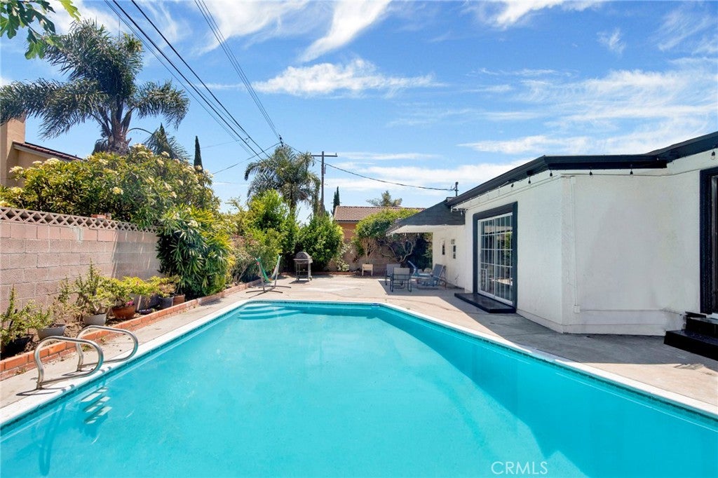 Mattock Ave, Downey, CA 90241