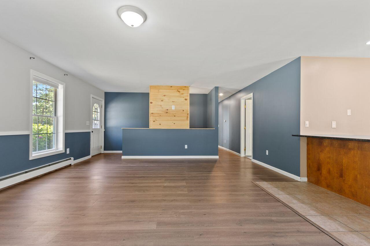 Windham, Maine, 04062, United States, 3 Bedrooms Bedrooms, ,3 BathroomsBathrooms,Residential,For Sale,1926366
