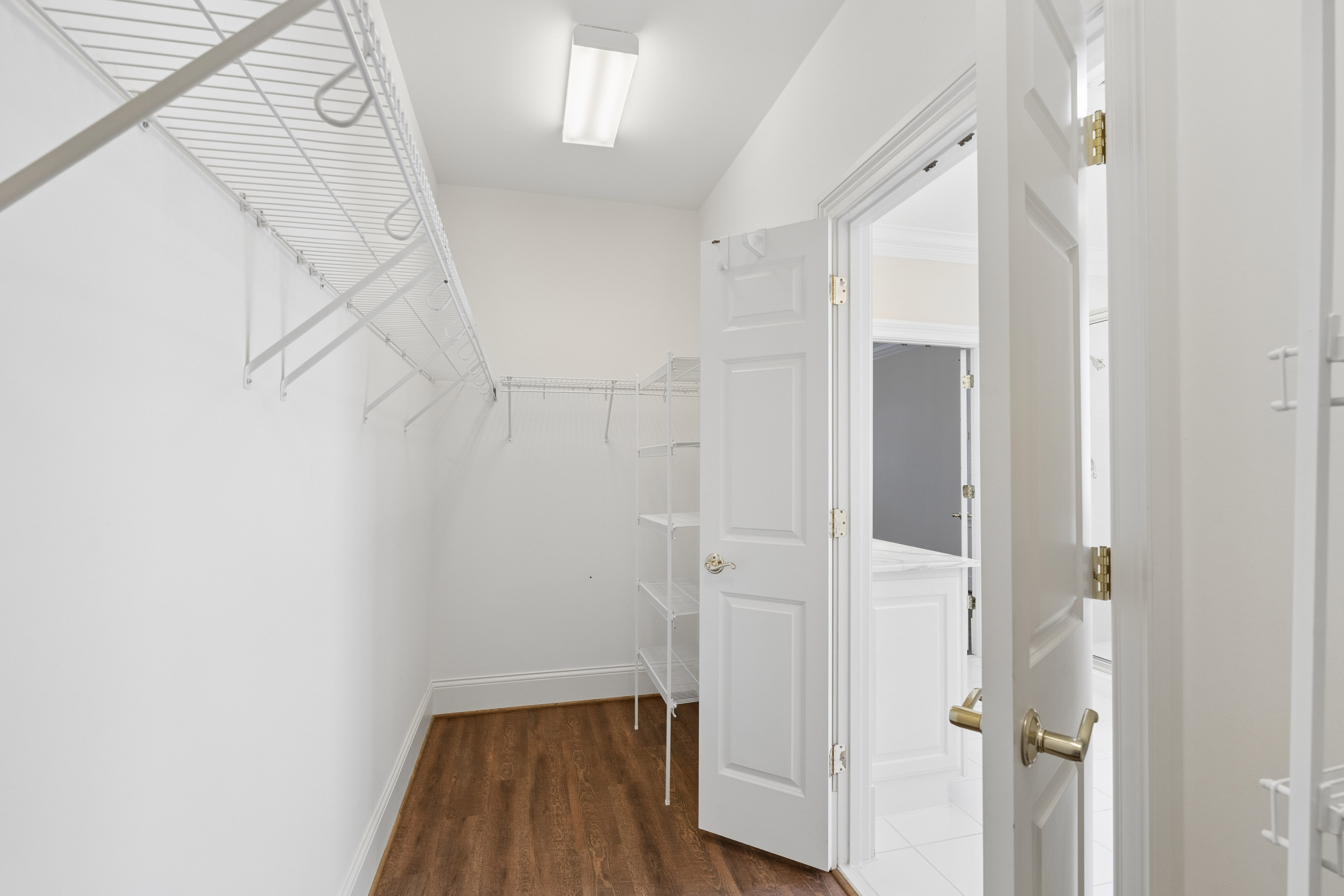  Traditional Cedar Shingle Beauty - 物件實景