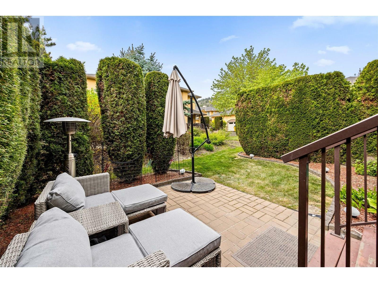 KELOWNA, British Columbia, V1V 2W3, CA, 4 Bedrooms Bedrooms, ,3 BathroomsBathrooms,Residential,For Sale,1882700