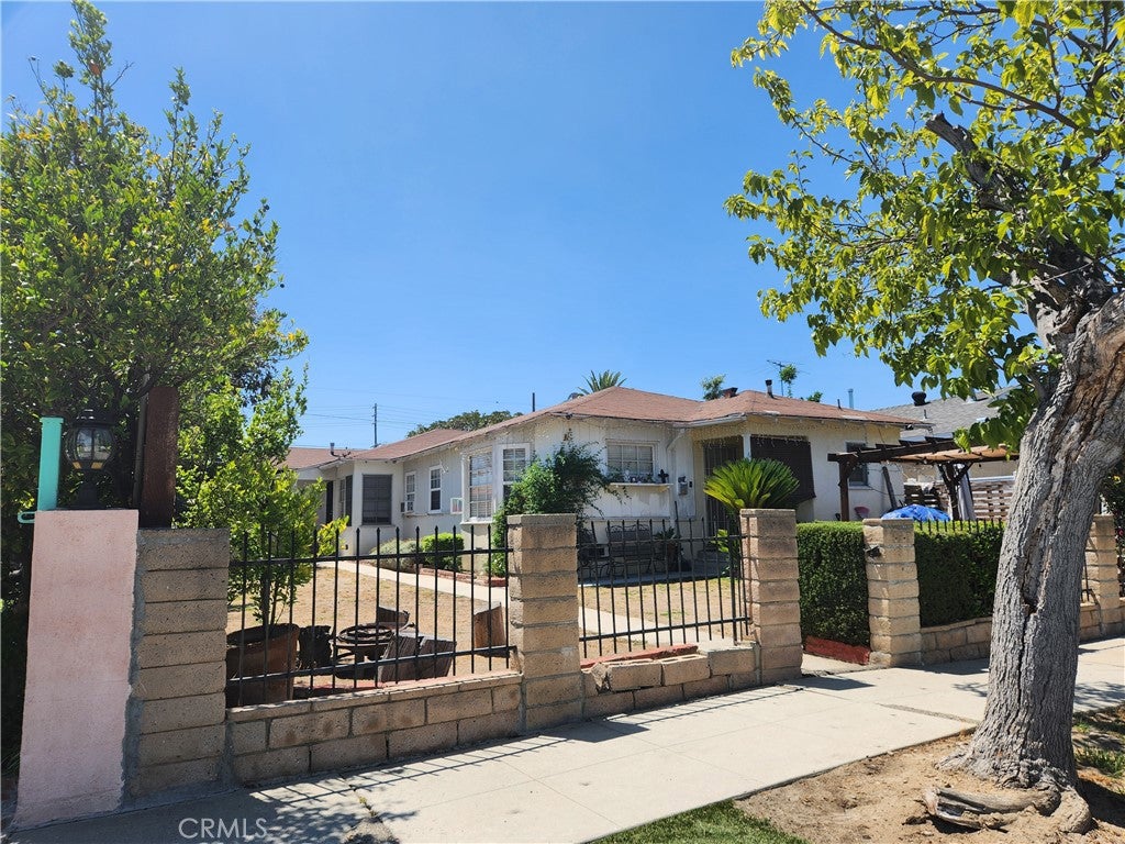 North Hollywood, California, 91606, United States, 4 Bedrooms Bedrooms, ,2 BathroomsBathrooms,Residential,For Sale,1991618