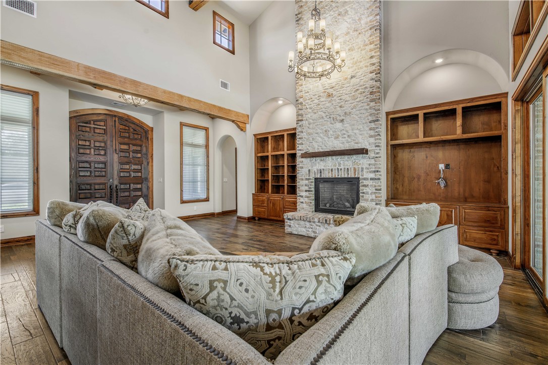 Bryan, Texas, 77802, United States, 4 Bedrooms Bedrooms, ,6 BathroomsBathrooms,Residential,For Sale,2015305