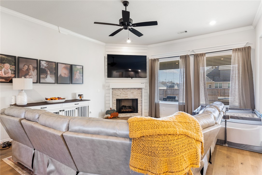 Pea Ridge, Arkansas, 72751, United States, 4 Bedrooms Bedrooms, ,3 BathroomsBathrooms,Residential,For Sale,1995681