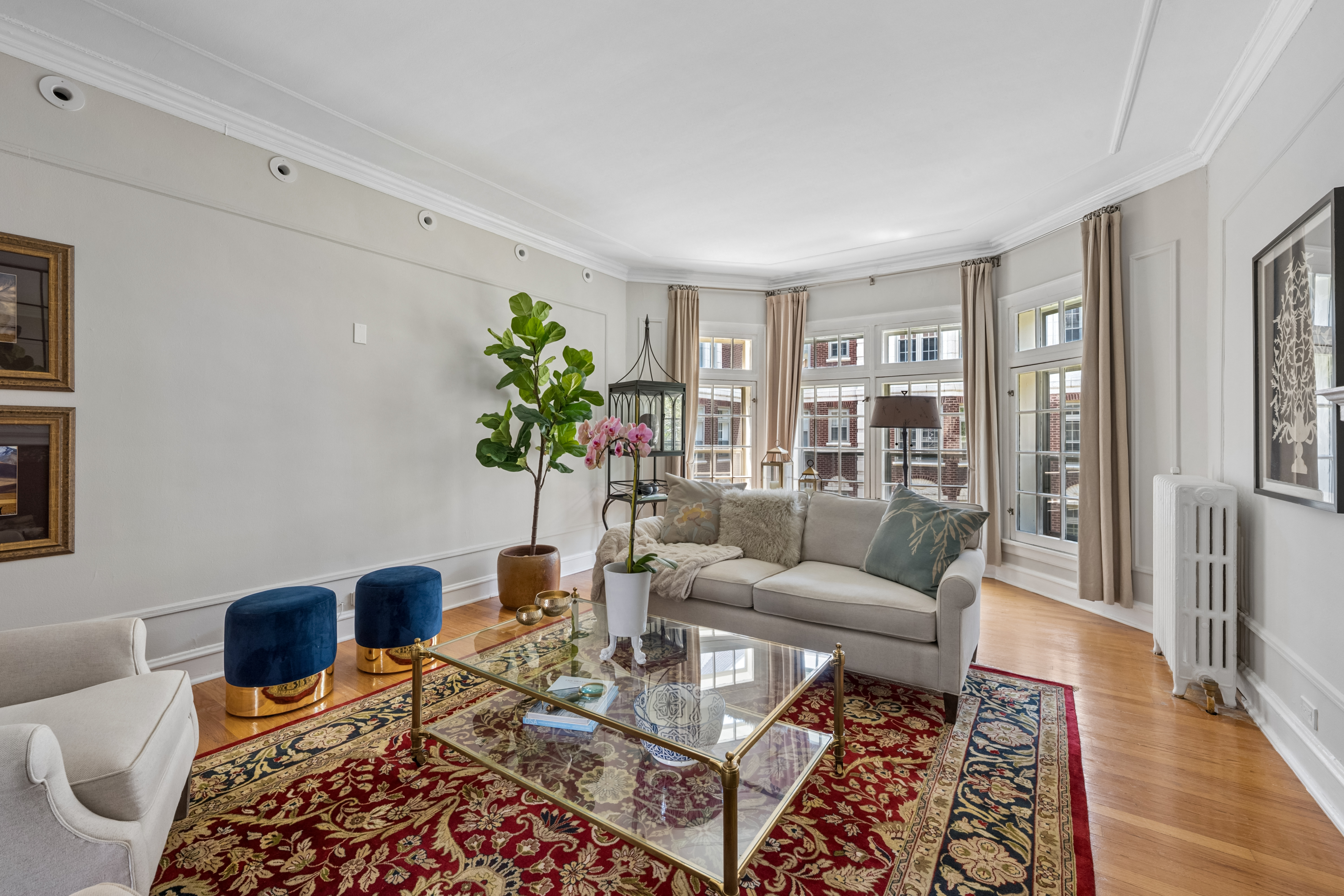  Exceptionally Spacious, Sophisticated One-bedroom - 物件實景