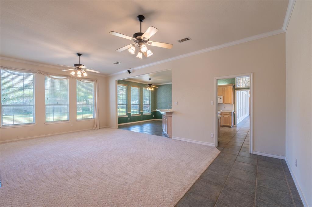 Crowley, Texas, 76036, United States, 4 Bedrooms Bedrooms, ,3 BathroomsBathrooms,Residential,For Sale,1930619