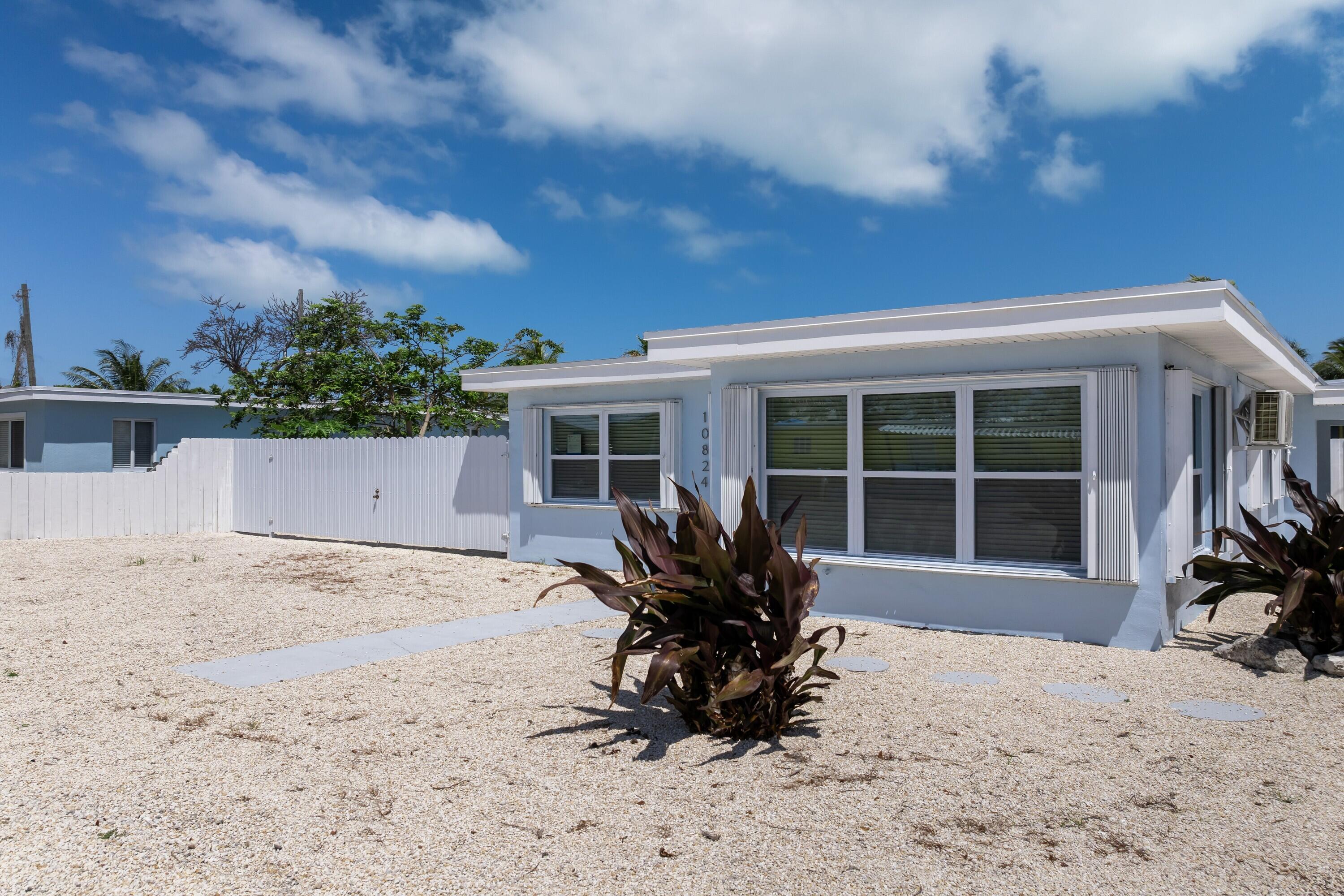 MARATHON, Florida, 33050, United States, 2 Bedrooms Bedrooms, ,2 BathroomsBathrooms,Residential,For Sale,1793484