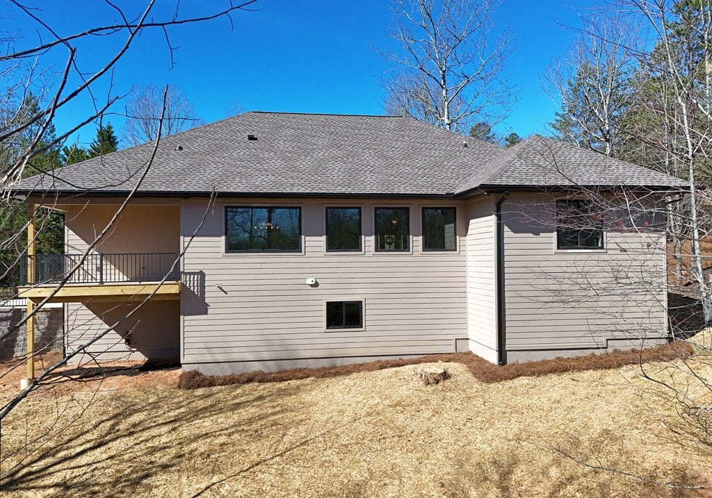 Young Harris, Georgia, 30582, United States, 3 Bedrooms Bedrooms, ,2 BathroomsBathrooms,Residential,For Sale,1964229