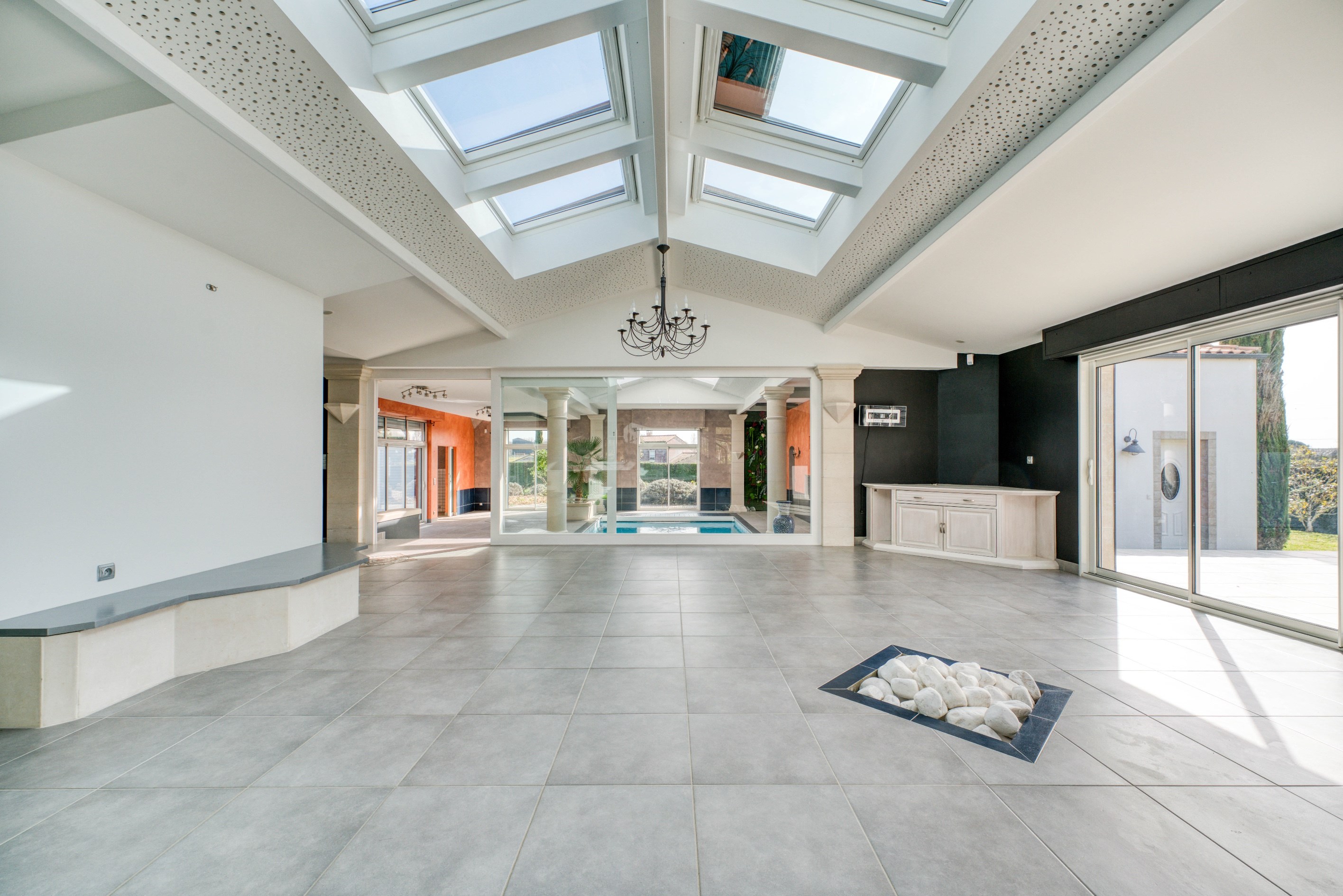  Exceptional architect-designed 533 sqm villa, with nothing but the tranquility … - 物件實景