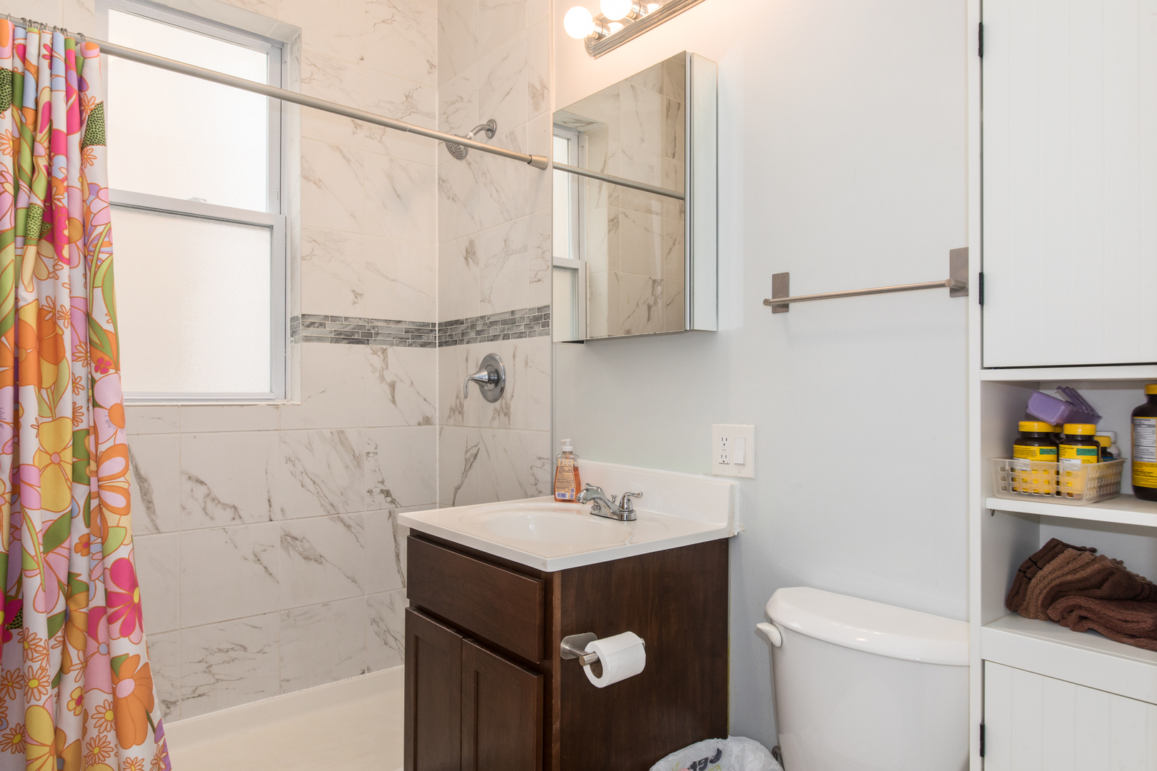 Chicago, Illinois, 60618, United States, 4 Bedrooms Bedrooms, ,2 BathroomsBathrooms,Residential,For Sale,1917452