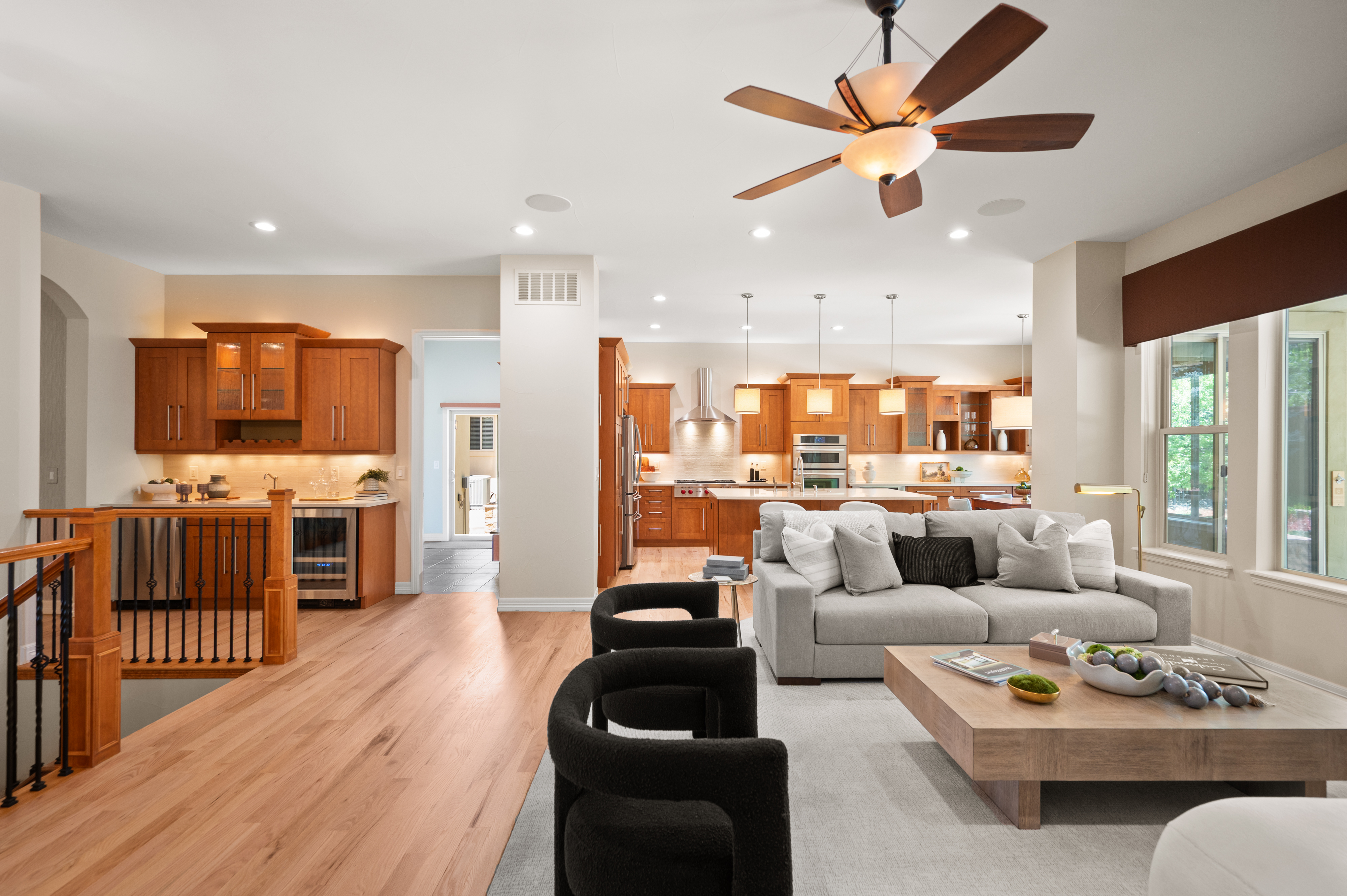  Orchard Park Patio Home with Wolf Kitchen, Spa Suite & Backyard BBQ Oasis - 物件實景