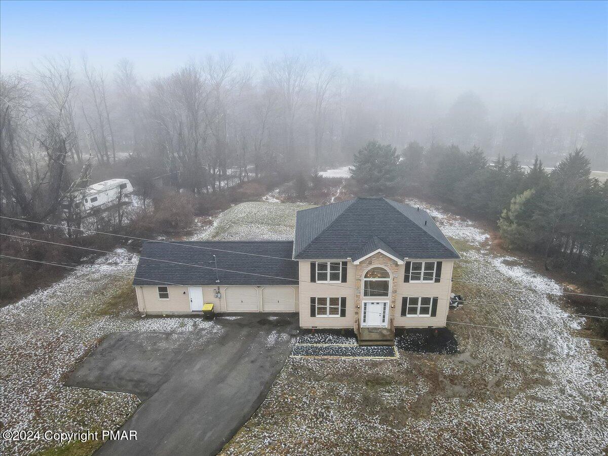 Stroudsburg, Pennsylvania, 18360, United States, 4 Bedrooms Bedrooms, ,3 BathroomsBathrooms,Residential,For Sale,1858259