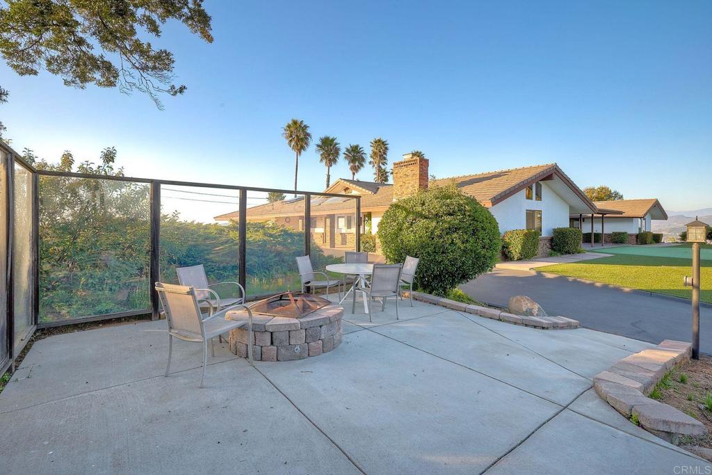 576 Camino De La Cima, San Marcos, California, 92078, United States, 5 Bedrooms Bedrooms, ,4 BathroomsBathrooms,Residential,For Sale,576 Camino De La Cima,1622114