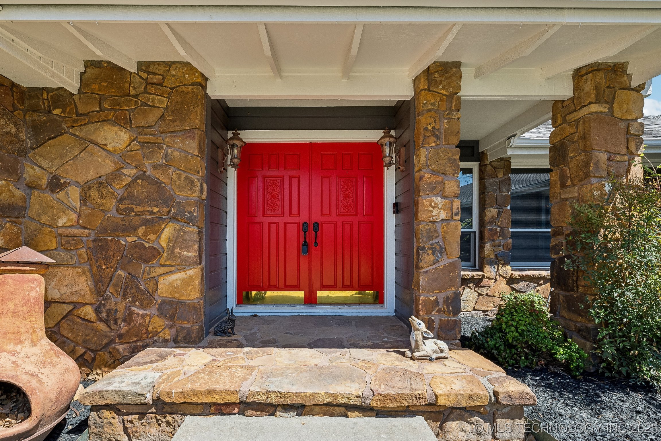 Sand Springs, Oklahoma, 74063, United States, 3 Bedrooms Bedrooms, ,3 BathroomsBathrooms,Residential,For Sale,1901465