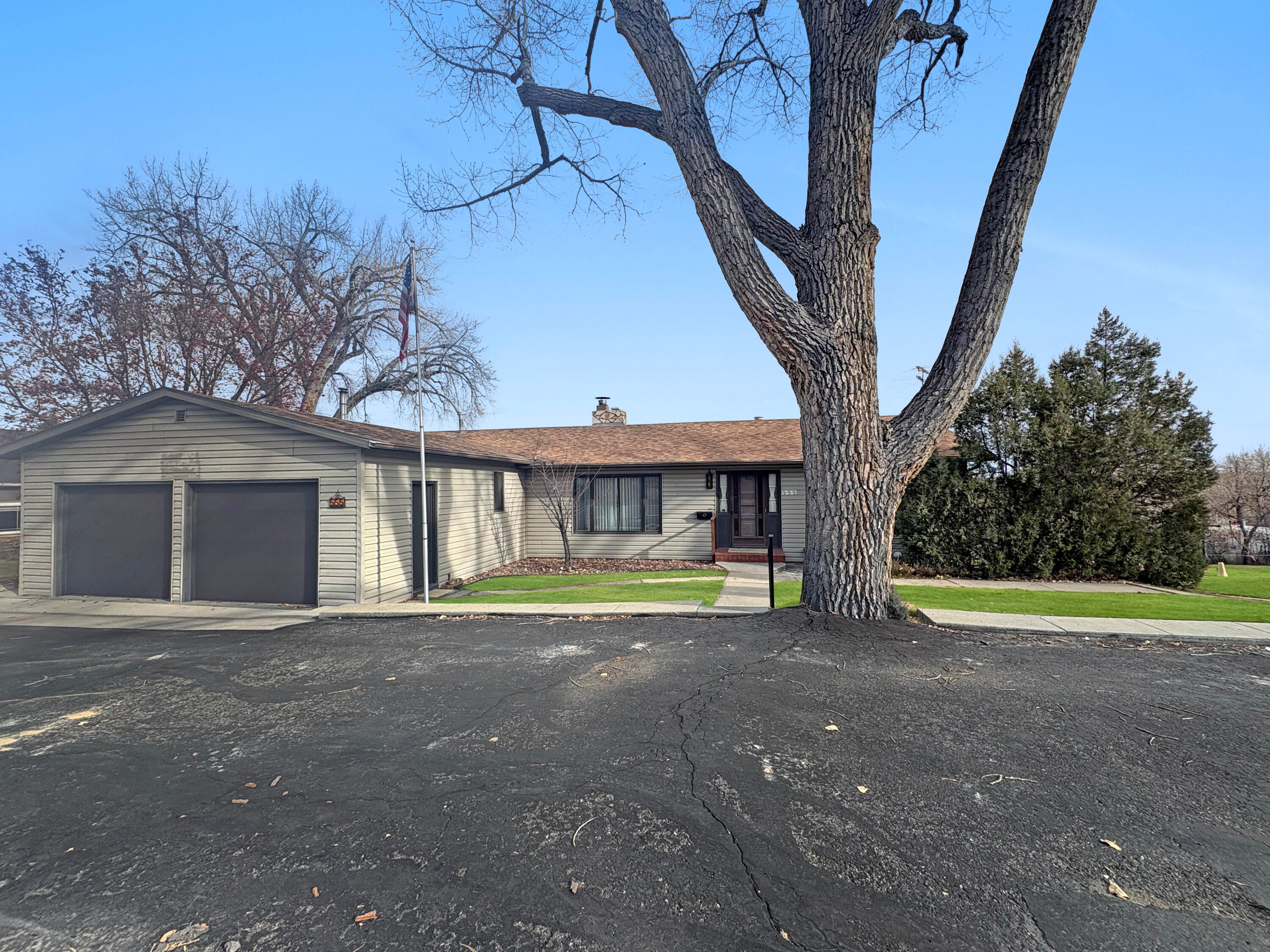 Buffalo, Wyoming, 82834, United States, 4 Bedrooms Bedrooms, ,3 BathroomsBathrooms,Residential,For Sale,2000125