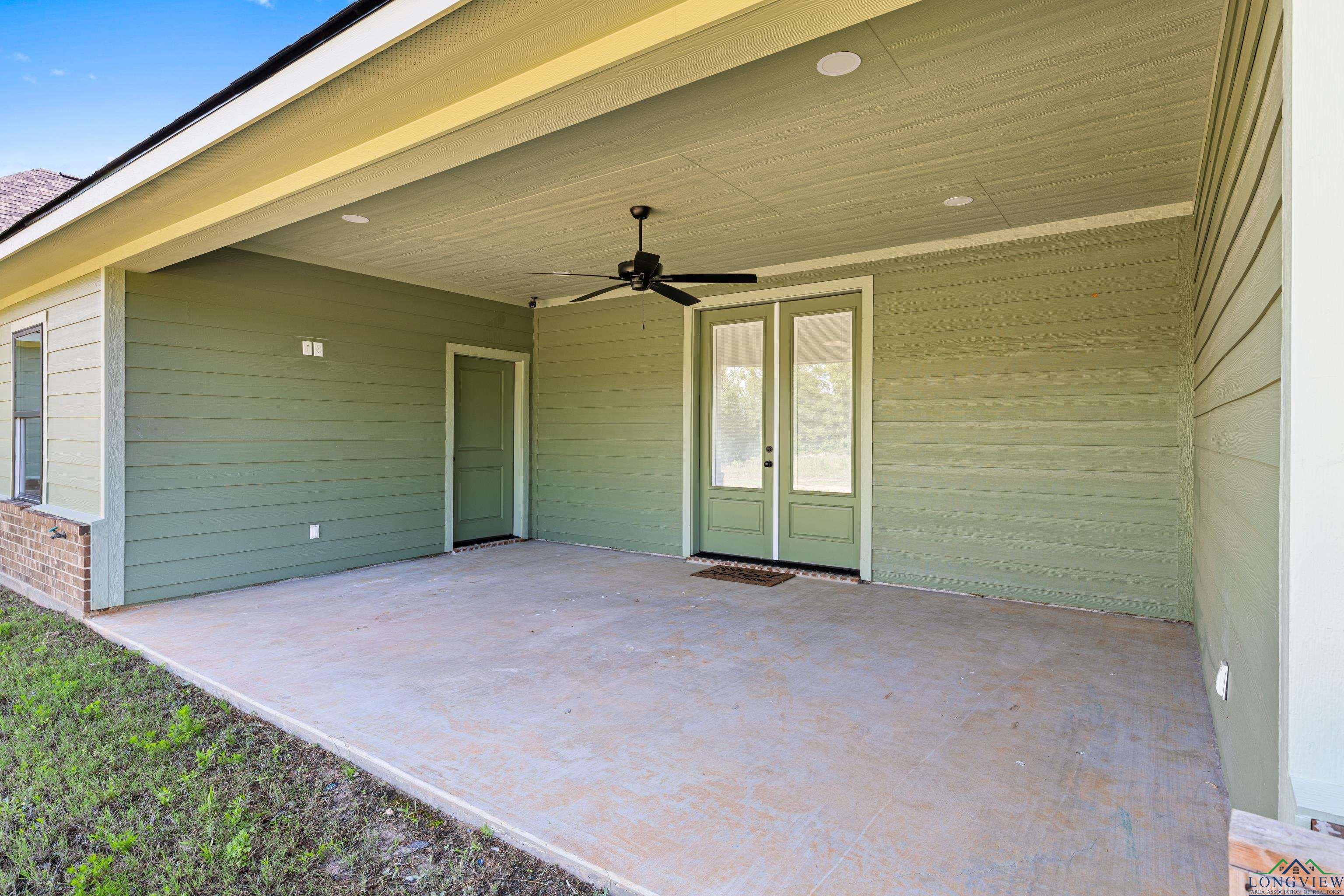 Diana, Texas, 75640, United States, 4 Bedrooms Bedrooms, ,3 BathroomsBathrooms,Residential,For Sale,1828034