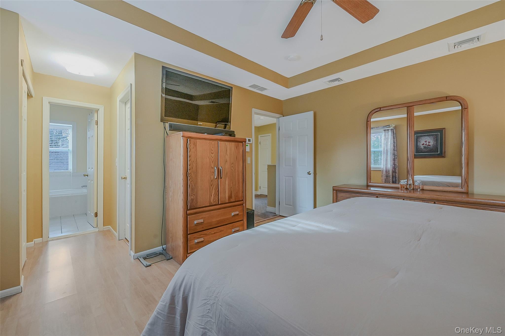 Ridge, New York, 11961, United States, 3 Bedrooms Bedrooms, ,3 BathroomsBathrooms,Residential,For Sale,1991803