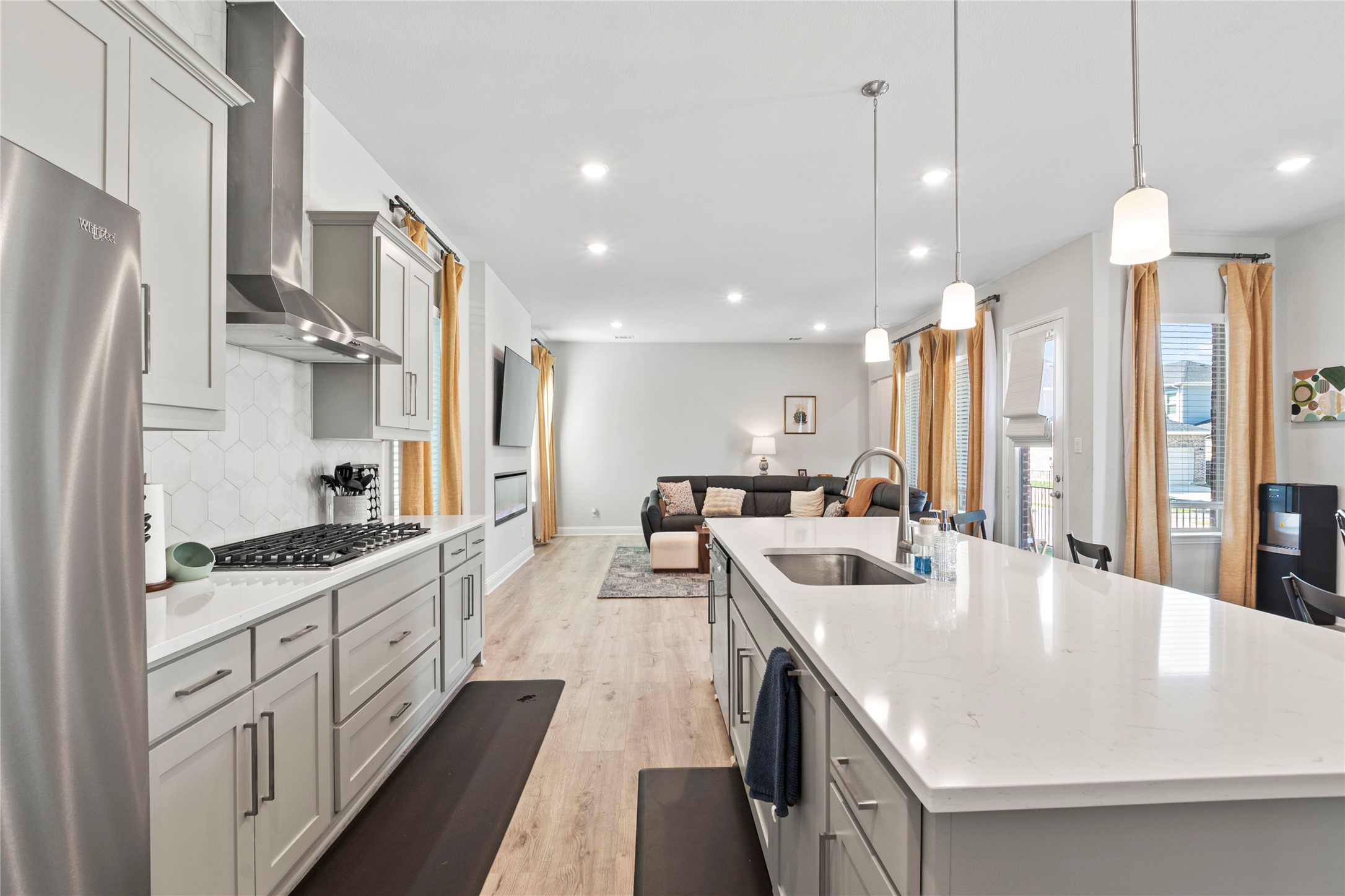 Rowlett, Texas, 75088, United States, 3 Bedrooms Bedrooms, ,3 BathroomsBathrooms,Residential,For Sale,1955209