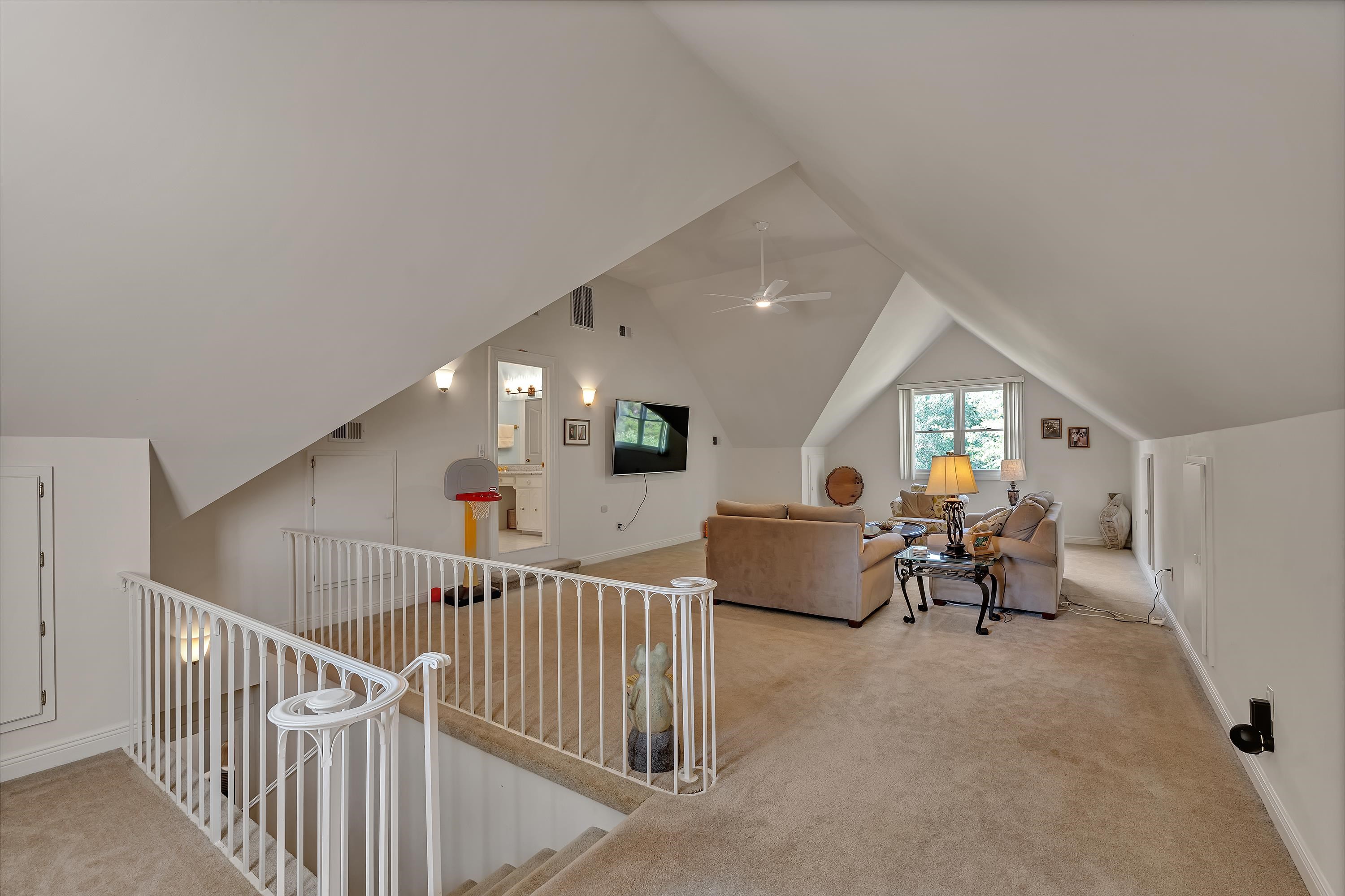 Spartanburg, South Carolina, 29306, United States, 5 Bedrooms Bedrooms, ,7 BathroomsBathrooms,Residential,For Sale,1876229