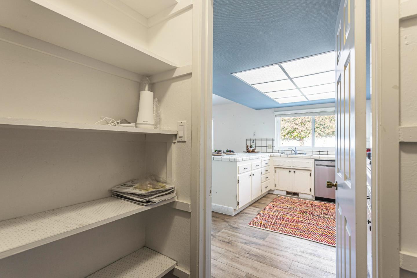 Hollister, California, 95023, United States, 4 Bedrooms Bedrooms, ,3 BathroomsBathrooms,Residential,For Sale,1750657