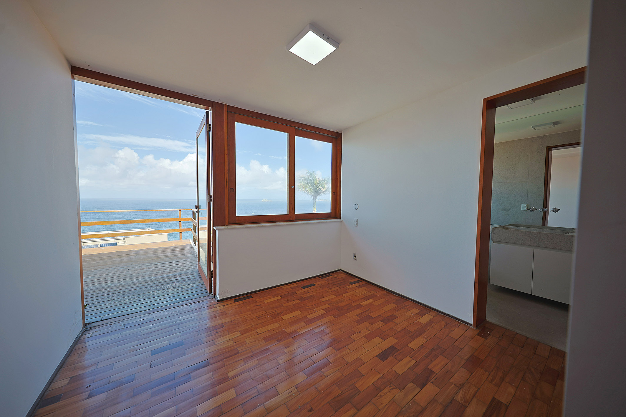  Exclusive Gated Community, Ocean Views, and a Prime Location - 物件實景