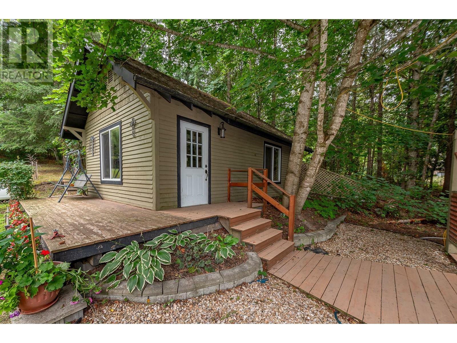 SALMON ARM, British Columbia, V1E 3C2, CA, 5 Bedrooms Bedrooms, ,3 BathroomsBathrooms,Residential,For Sale,1838319