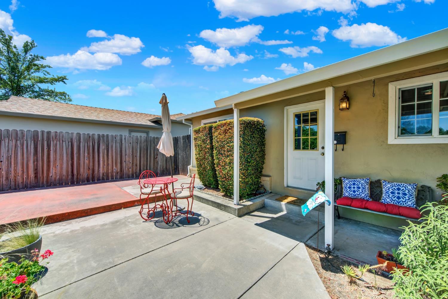 Carmichael, California, 95608, United States, 3 Bedrooms Bedrooms, ,2 BathroomsBathrooms,Residential,For Sale,1896985