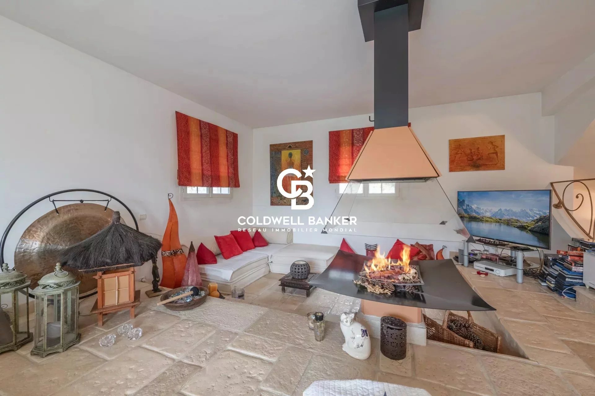 Monnetier-Mornex, Auvergne-Rhône-Alpes, 74560, FR, 3 Bedrooms Bedrooms, ,4 BathroomsBathrooms,Residential,For Sale,1994483