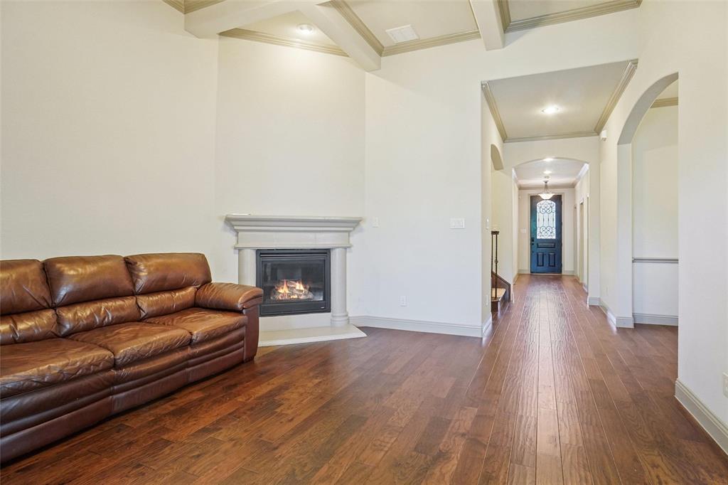 Lewisville, Texas, 75067, United States, 3 Bedrooms Bedrooms, ,3 BathroomsBathrooms,Residential,For Sale,1975272