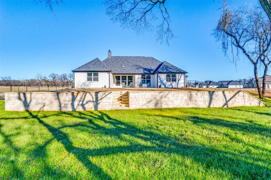 Springtown, Texas, 76082, United States, 5 Bedrooms Bedrooms, ,3 BathroomsBathrooms,Residential,For Sale,1805360