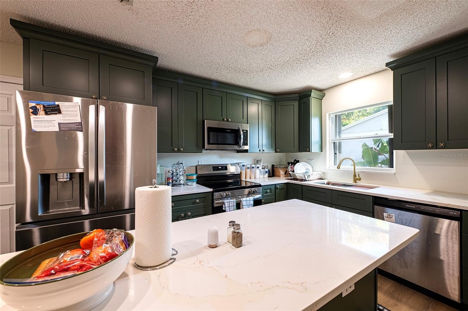 PINELLAS PARK, Florida, 33782, United States, 4 Bedrooms Bedrooms, ,2 BathroomsBathrooms,Residential,For Sale,1990767