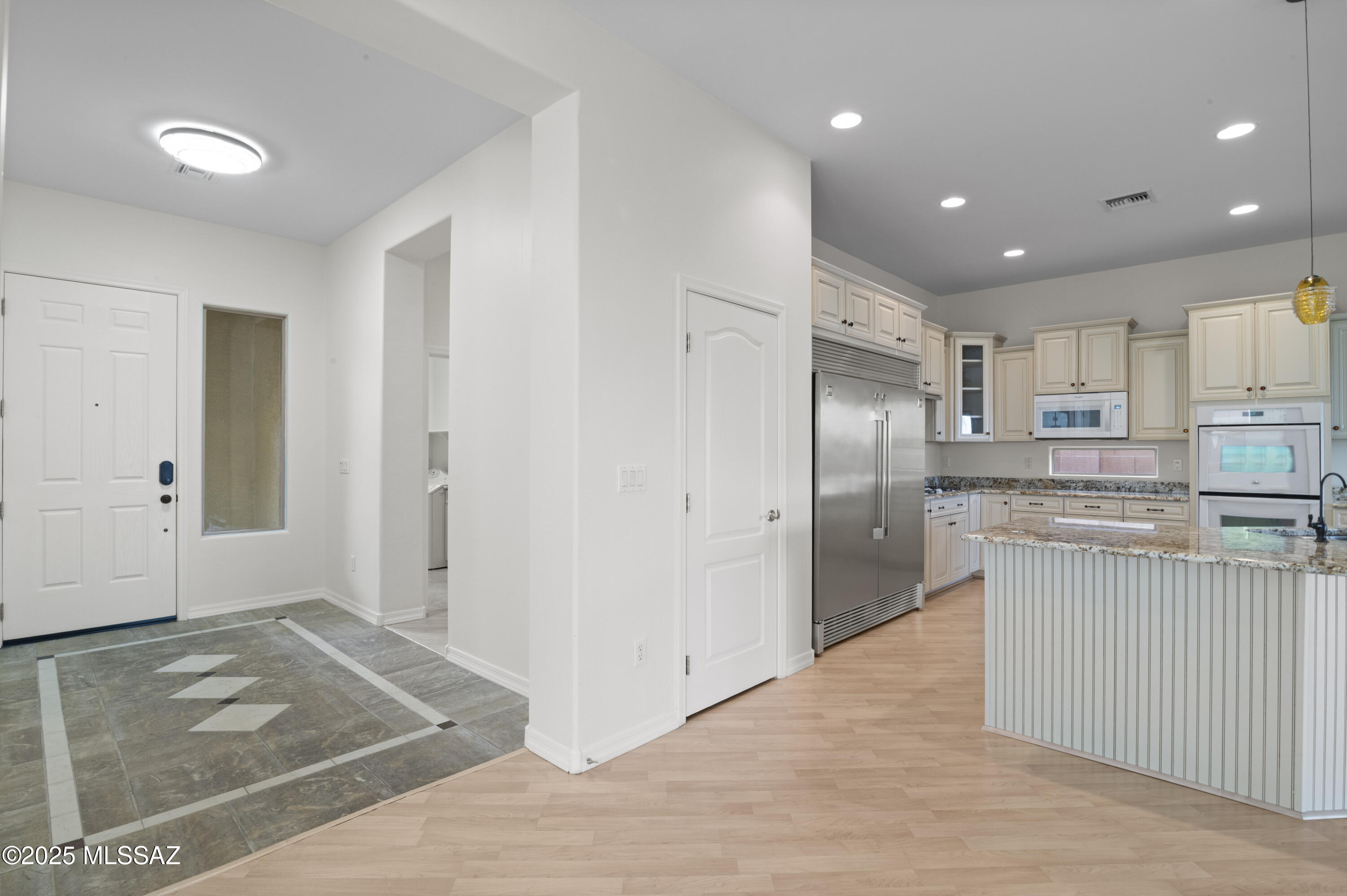 Marana, Arizona, 85658, United States, 3 Bedrooms Bedrooms, ,3 BathroomsBathrooms,Residential,For Sale,1926095