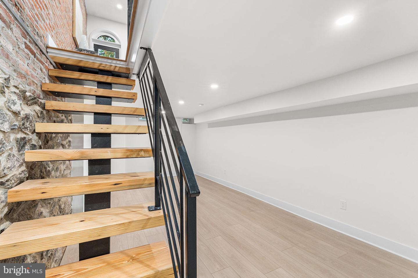 Philadelphia, Pennsylvania, 19125, United States, 3 Bedrooms Bedrooms, ,3 BathroomsBathrooms,Residential,For Sale,1954864