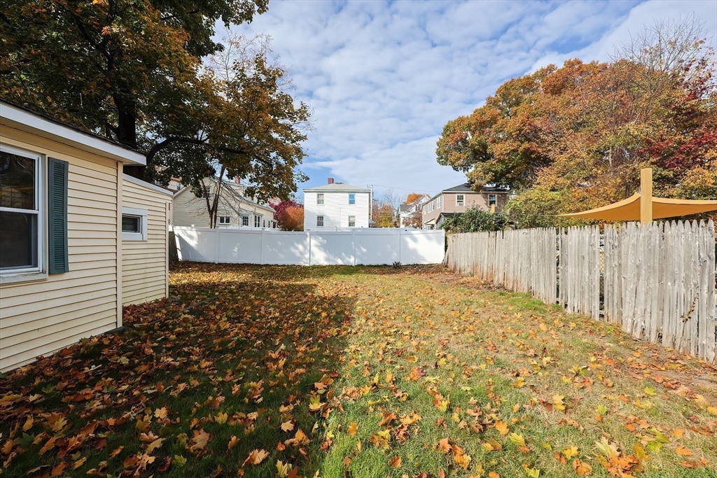 Boston, Massachusetts, 02136, United States, 4 Bedrooms Bedrooms, ,2 BathroomsBathrooms,Residential,For Sale,1944932