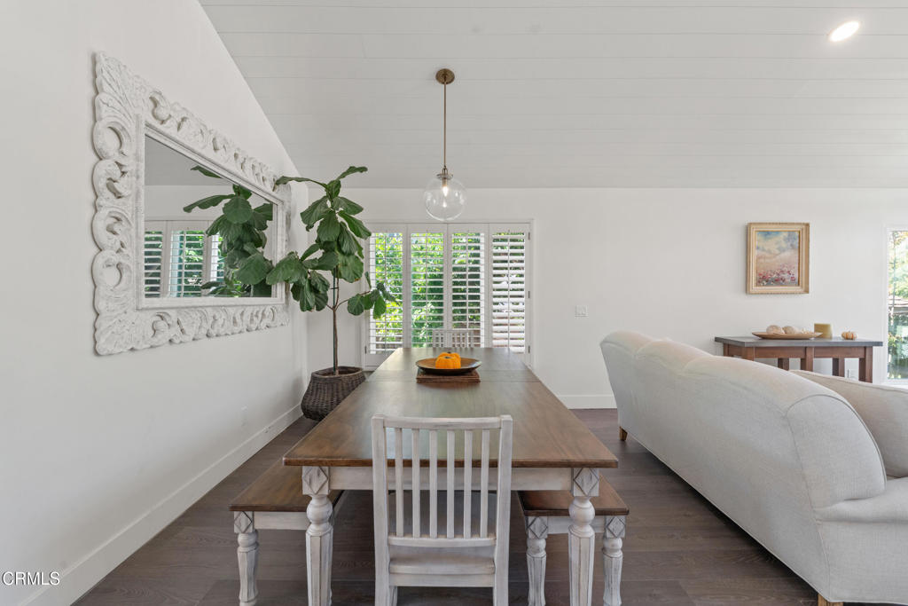 Thousand Oaks, California, 91360, United States, 4 Bedrooms Bedrooms, ,3 BathroomsBathrooms,Residential,For Sale,1974854