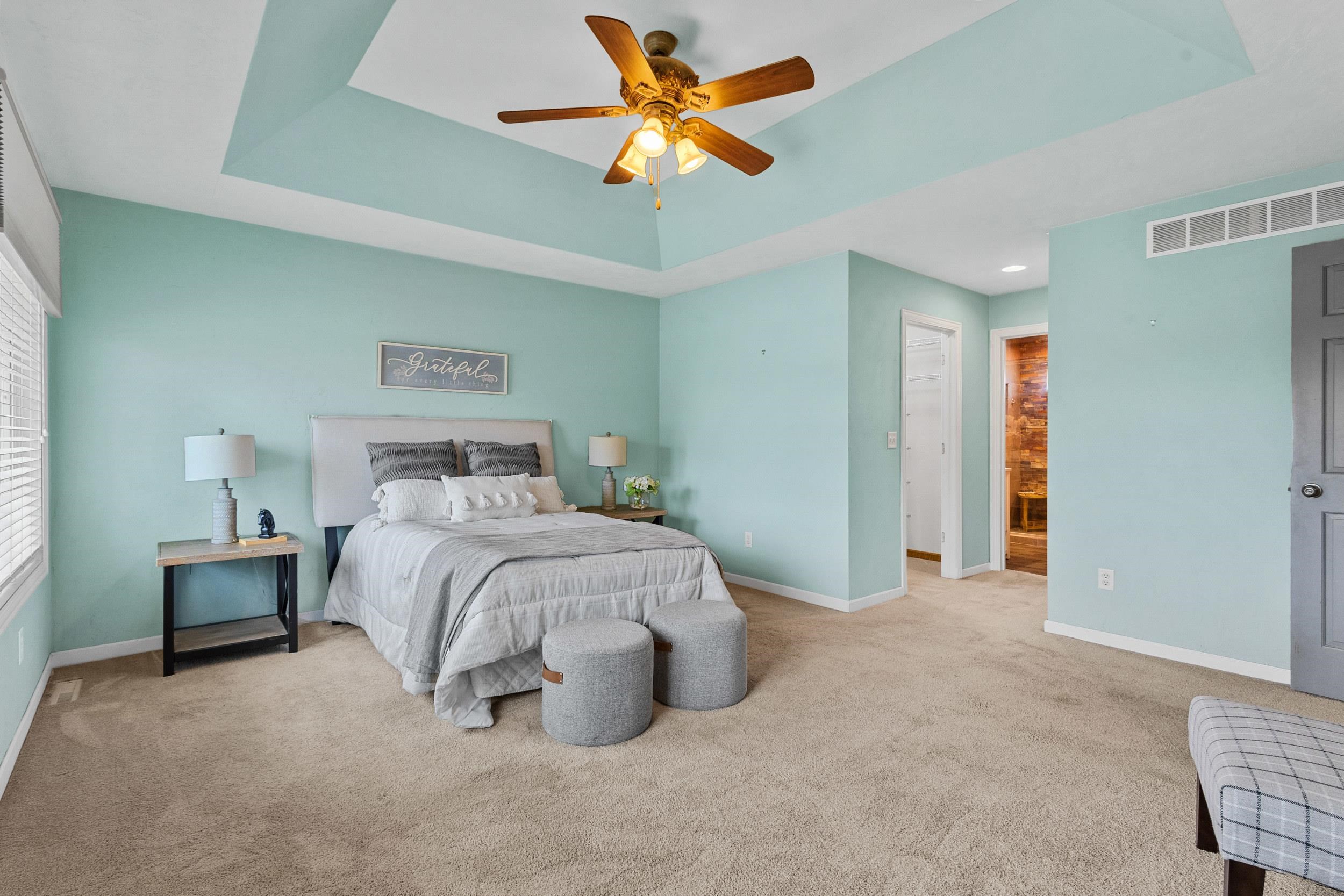Neenah, Wisconsin, 54956, United States, 4 Bedrooms Bedrooms, ,4 BathroomsBathrooms,Residential,For Sale,1930712