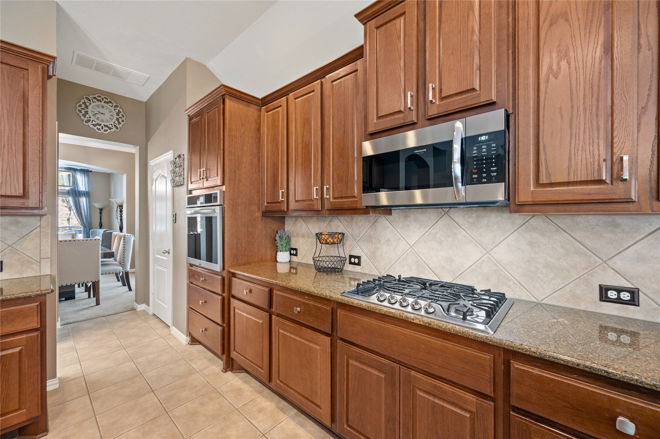 Keller, Texas, 76248, United States, 4 Bedrooms Bedrooms, ,3 BathroomsBathrooms,Residential,For Sale,1984321