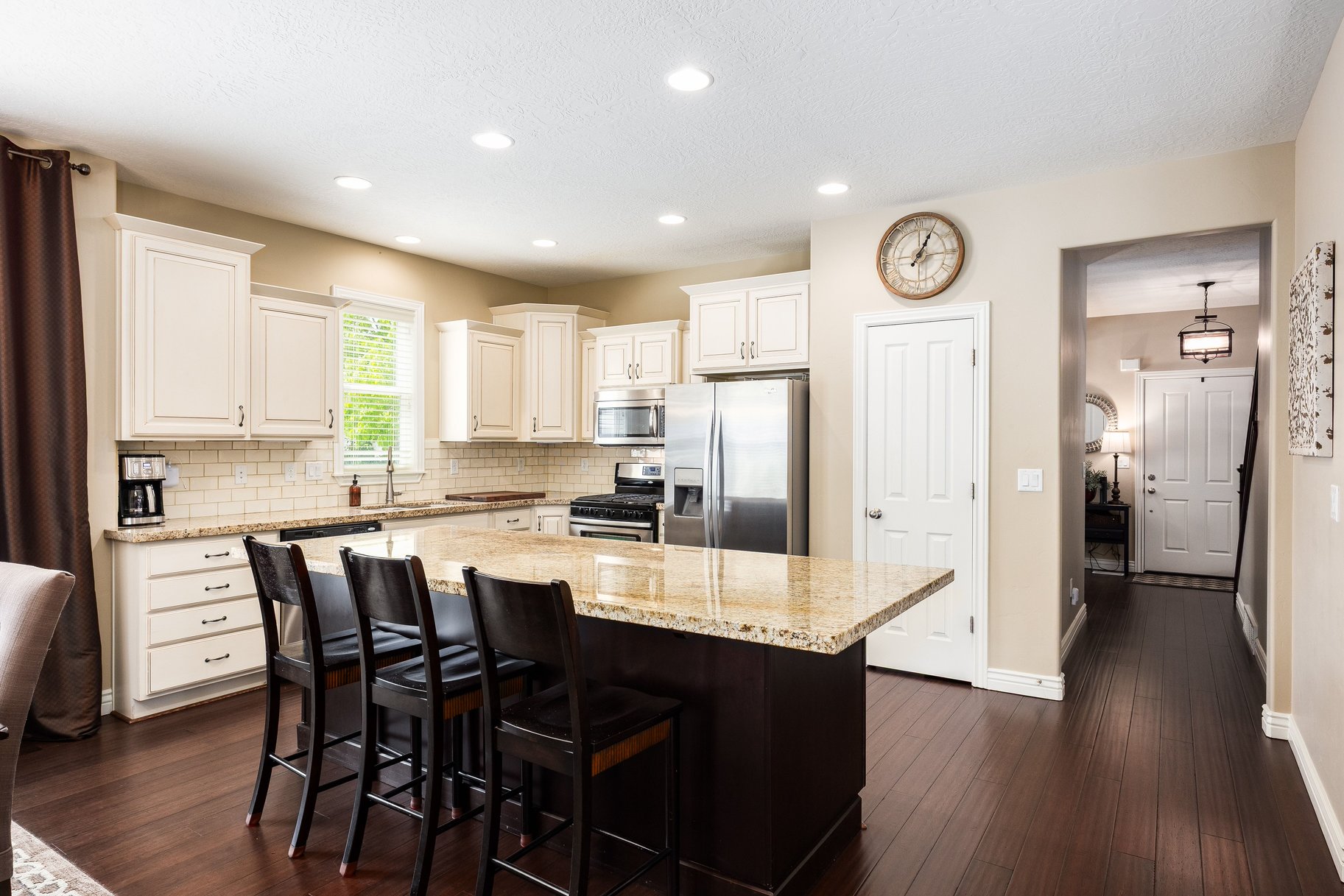  Rare North Shore Gem on One of Daybreak