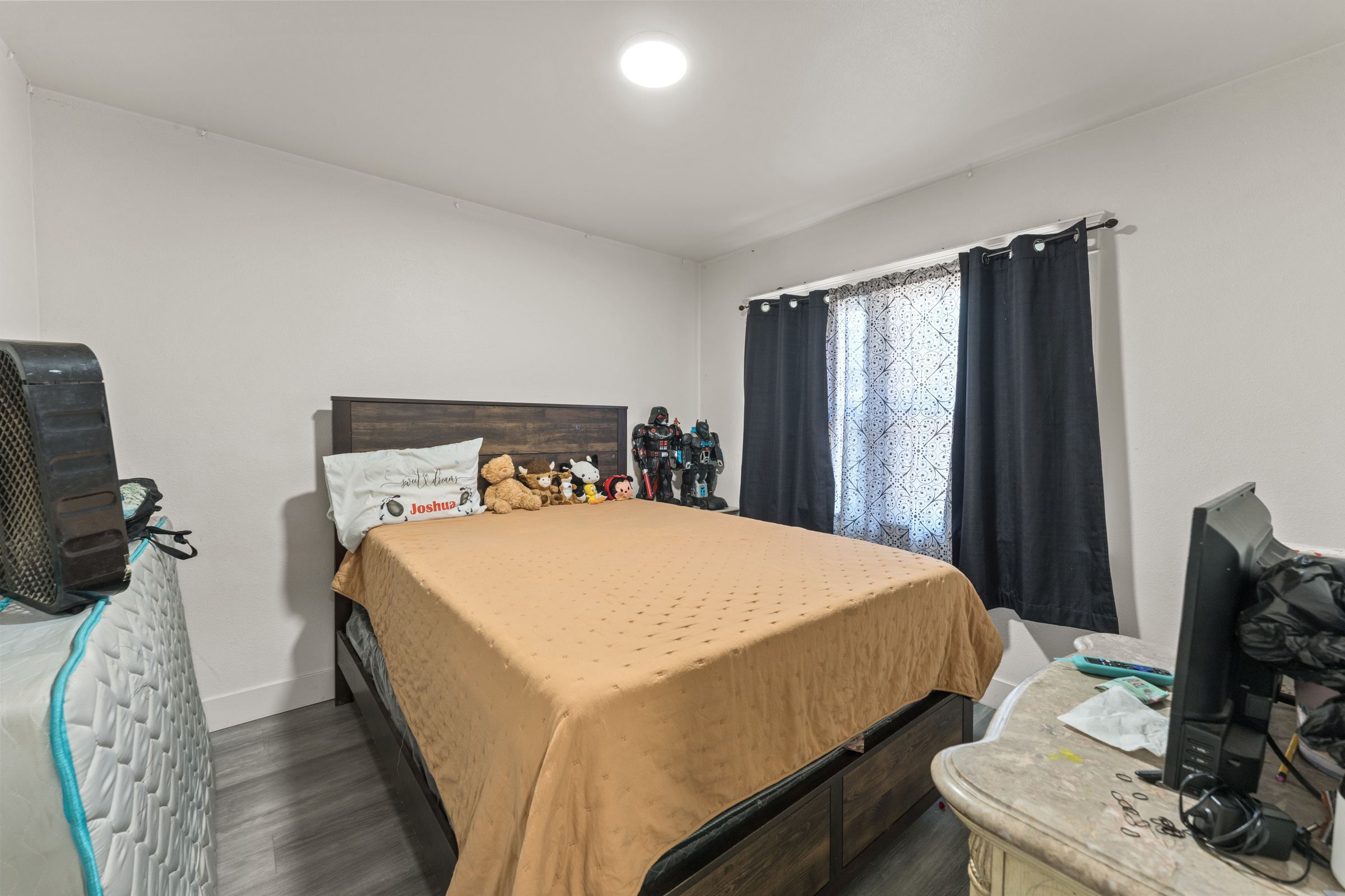 San Bernardino, California, 92405, United States, 3 Bedrooms Bedrooms, ,1 BathroomBathrooms,Residential,For Sale,1982990