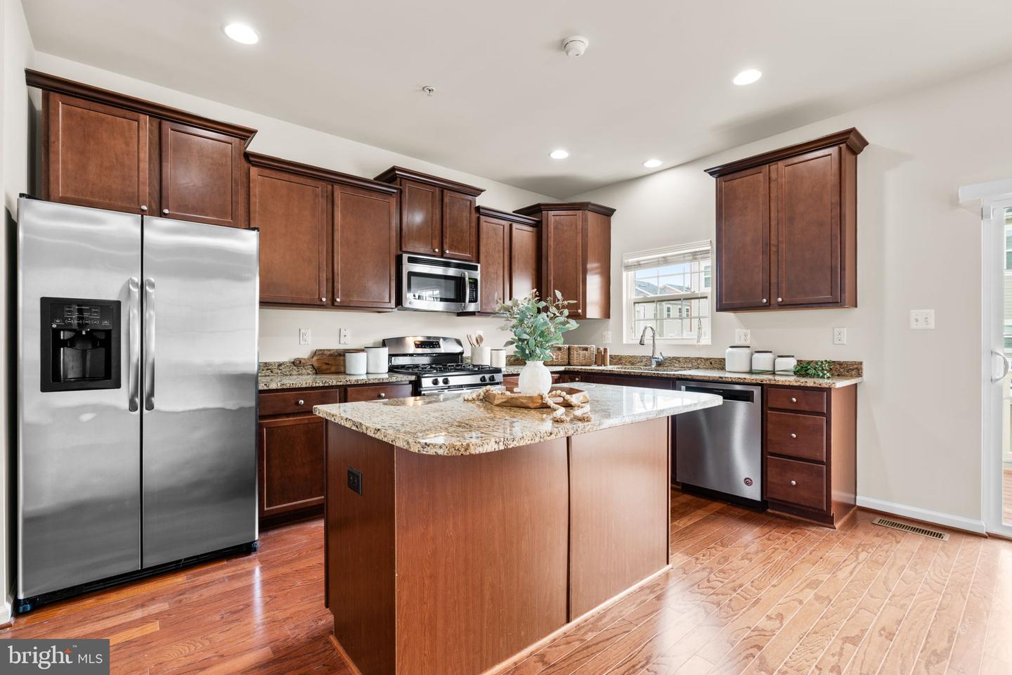 Elkridge, Maryland, 21075, United States, 4 Bedrooms Bedrooms, ,4 BathroomsBathrooms,Residential,For Sale,1940277