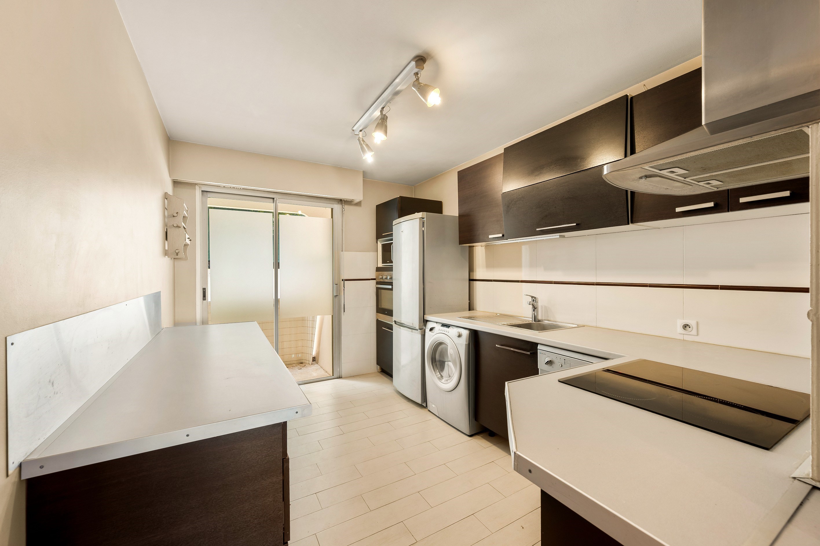  LE CANNET RESIDENTIEL-ELEGANT TWO BEDROOM APARTMENT TO RENOVATE WITH SEA AND ES… - 物件實景