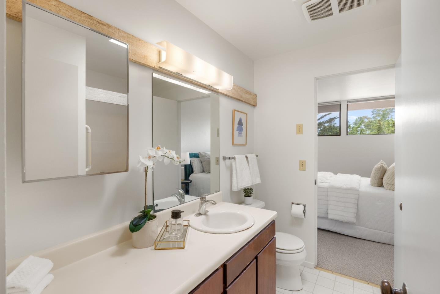 Carmel, California, 93923, United States, 2 Bedrooms Bedrooms, ,2 BathroomsBathrooms,Residential,For Sale,1859840