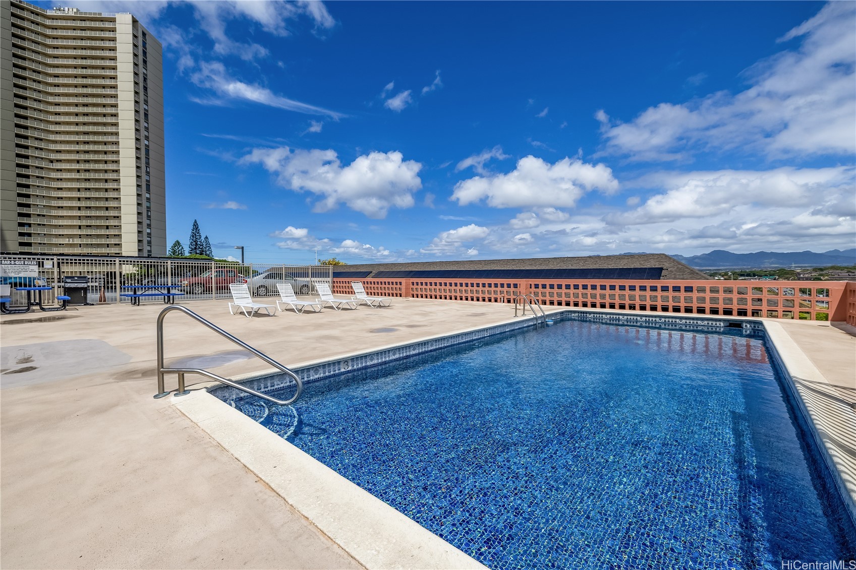 Aiea, Hawaii, 96701, United States, 2 Bedrooms Bedrooms, ,2 BathroomsBathrooms,Residential,For Sale,1882512
