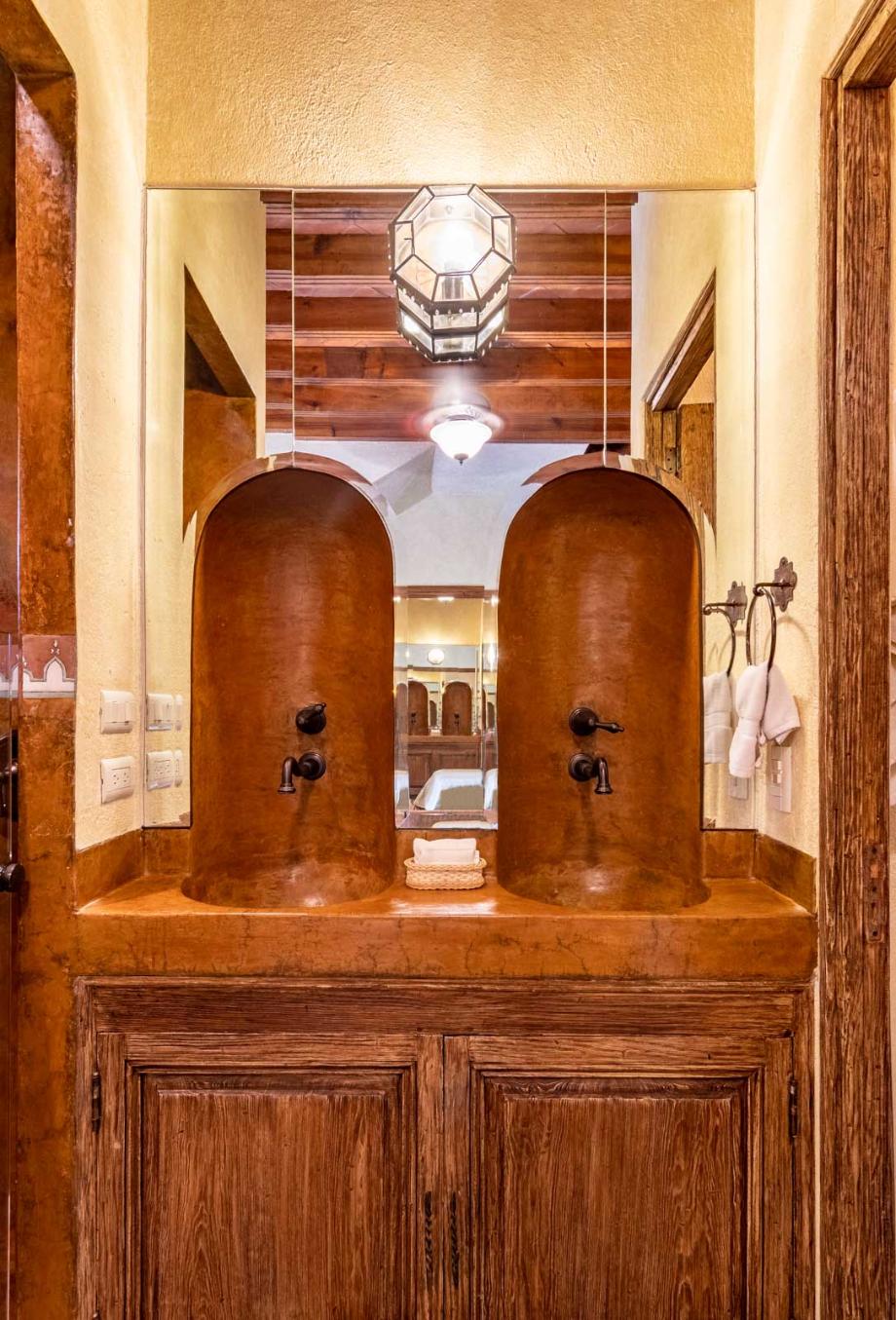 San Miguel de Allende, Guanajuato, 37700, Mexico, 7 Bedrooms Bedrooms, ,7 BathroomsBathrooms,Residential,For Sale,1995902