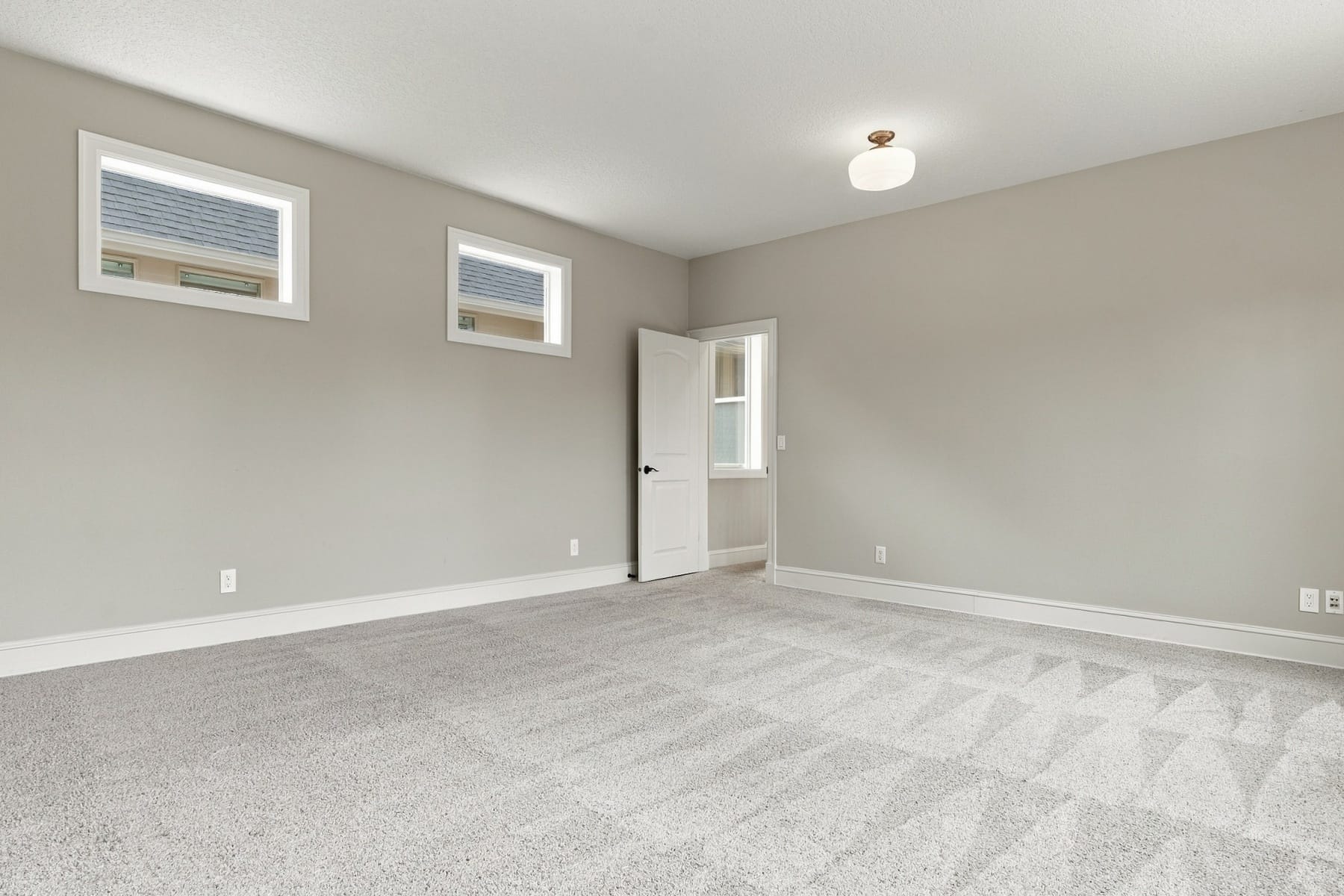  10340 SW HELENIUS ST Tualatin, OR 97062 - 物件實景