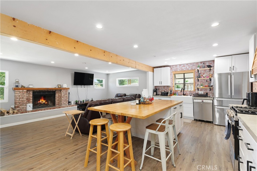 Beaumont, California, 92223, United States, 3 Bedrooms Bedrooms, ,2 BathroomsBathrooms,Residential,For Sale,1951379