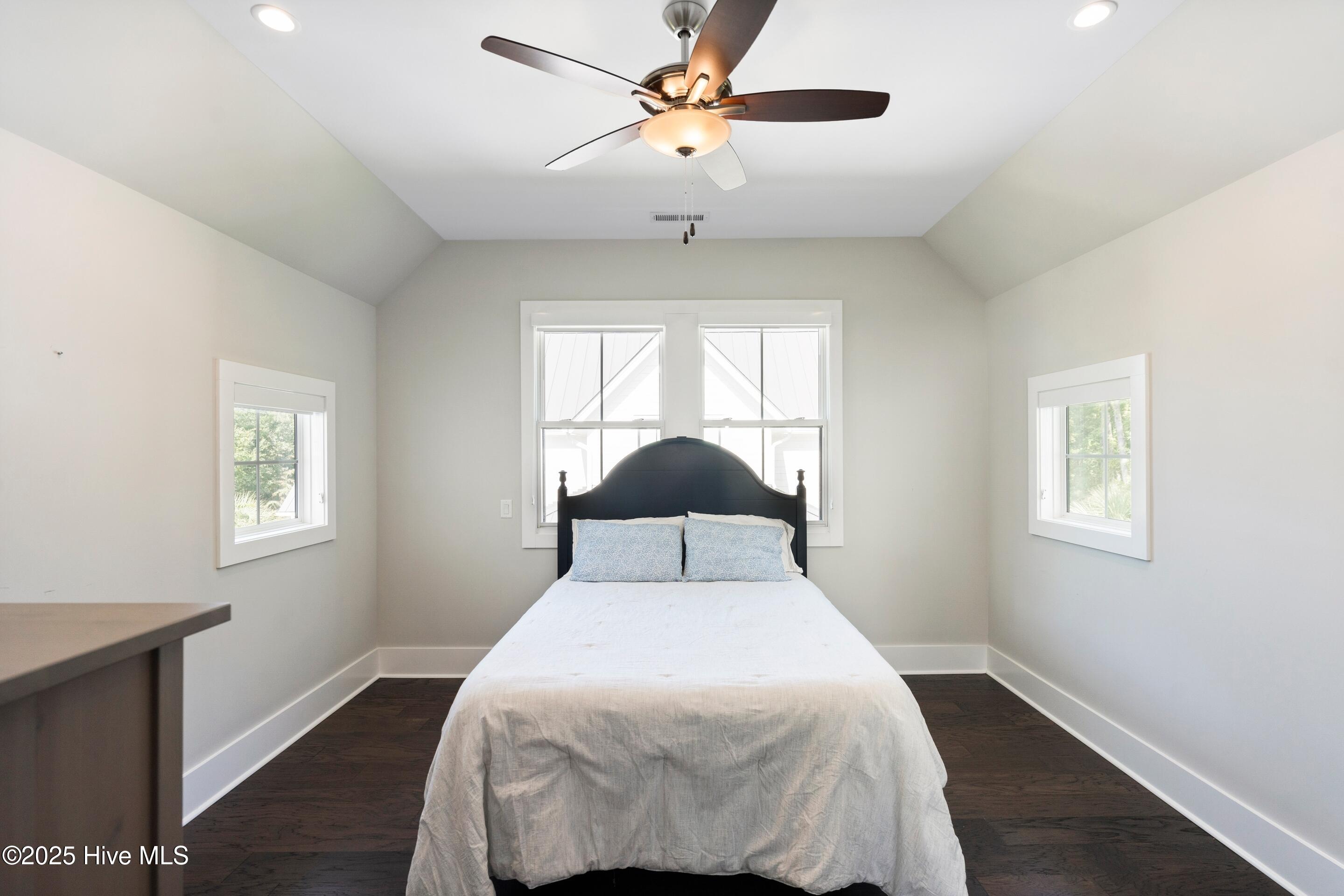 Wilmington, North Carolina, 28411, United States, 4 Bedrooms Bedrooms, ,5 BathroomsBathrooms,Residential,For Sale,1992122