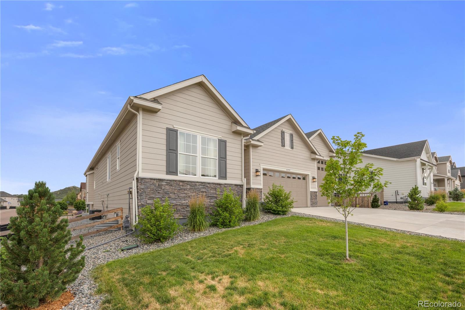 Castle Rock, Colorado, 80108, United States, 5 Bedrooms Bedrooms, ,1 BathroomBathrooms,Residential,For Sale,1906809